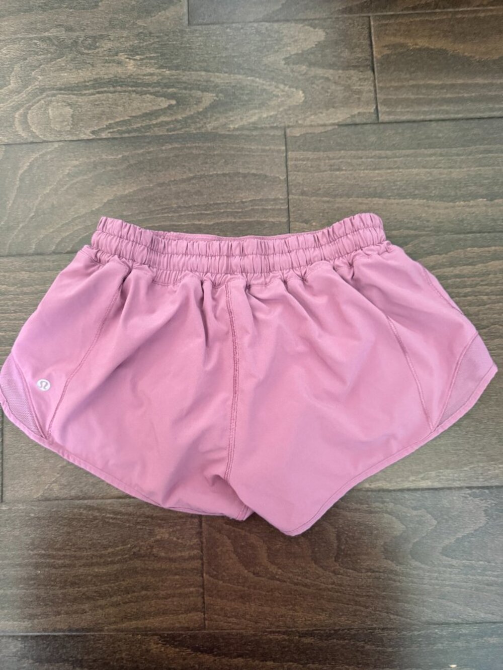 **DISCONTINUED** Lululemon Hotty Hot Short (Regular) - Picture 3 of 5